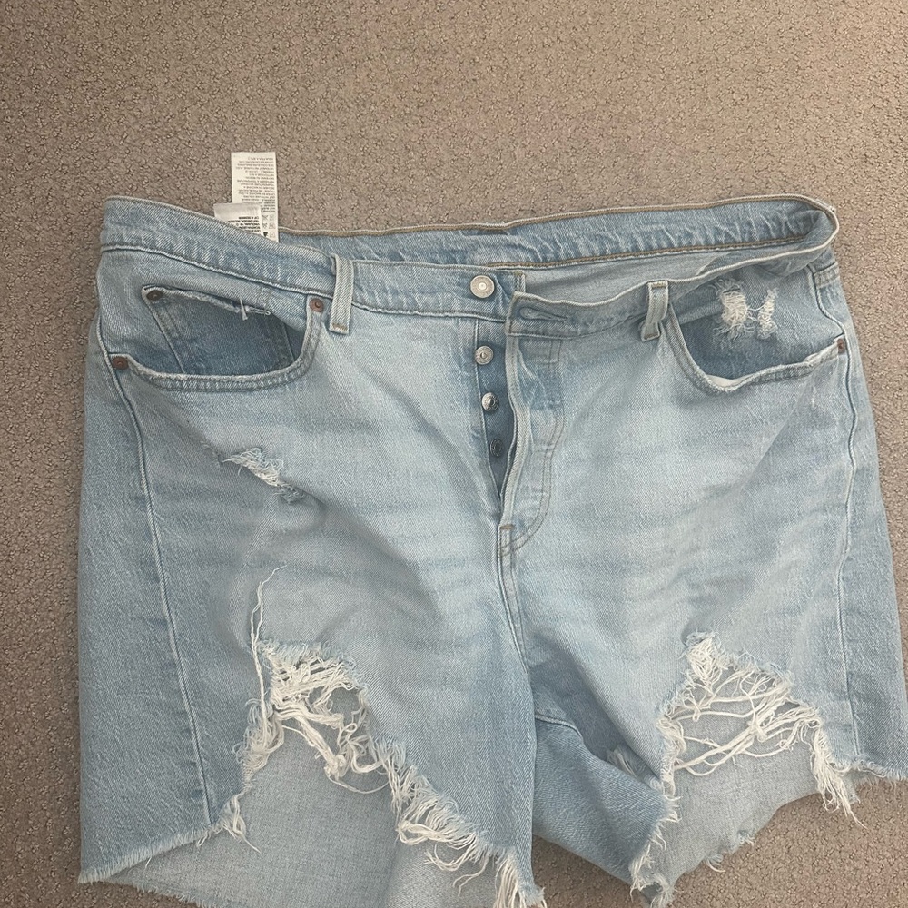 Levi’s Women’s Plus Size 501 Original Shorts
